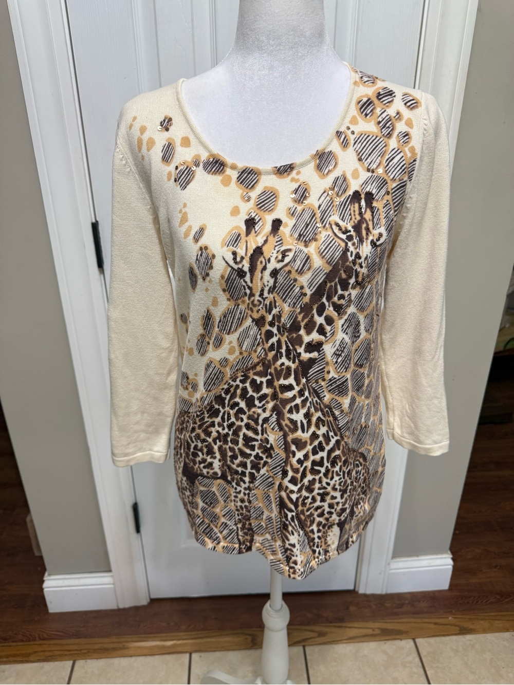 Just B Giraffe Animal Print Long Sleeve Tunic Top – Size Medium
